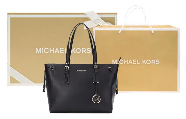 MICHAEL KORS MK Voyager Logo