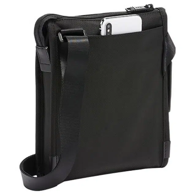 TUMI 21