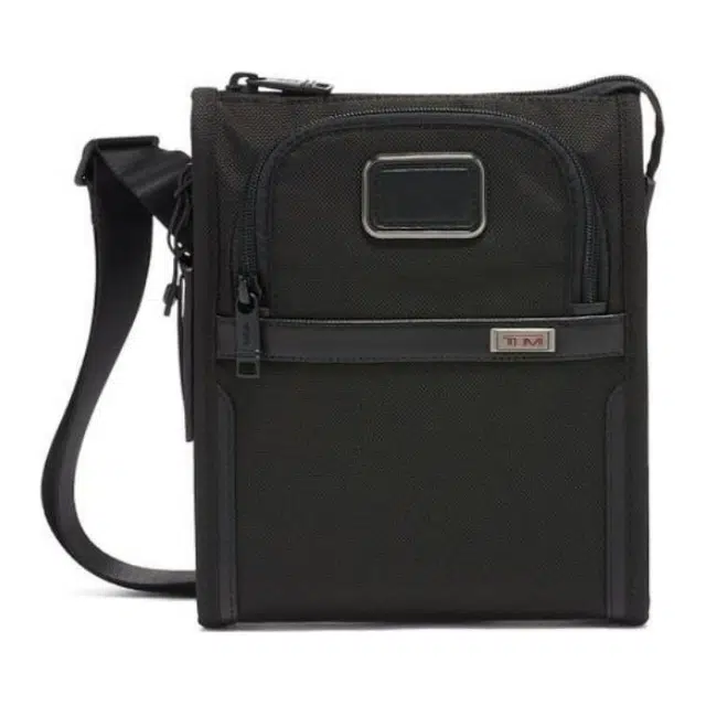 TUMI 21