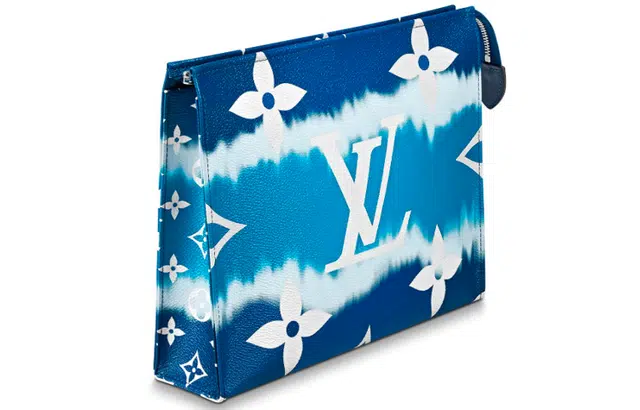 LOUIS VUITTON Escale Poche Toilette 26