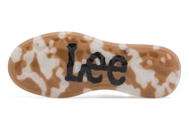 Lee