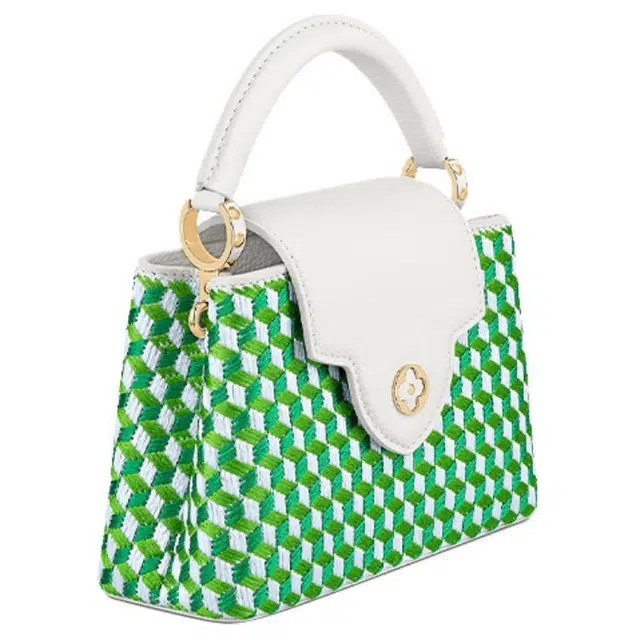 LOUIS VUITTON Capucines Taurillon