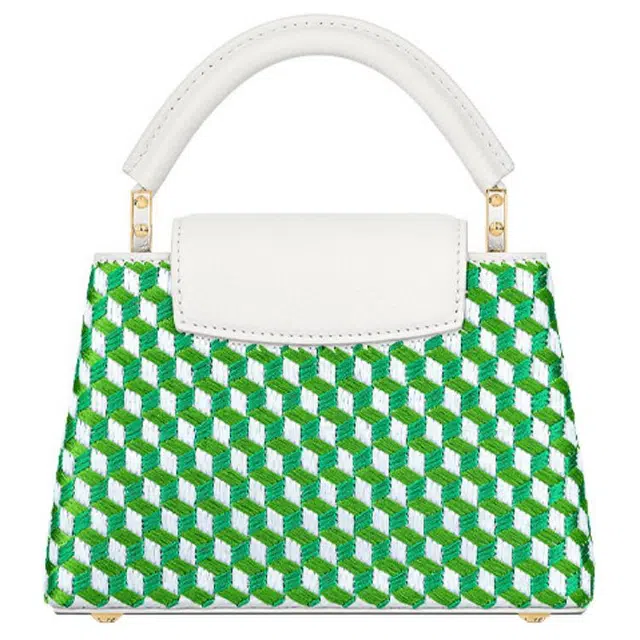 LOUIS VUITTON Capucines Taurillon