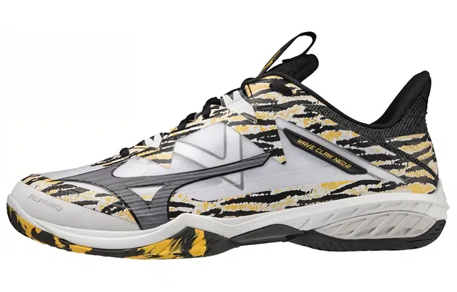 Mizuno Wave Claw Neo