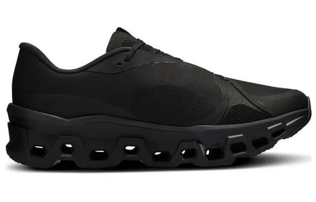 POST ARCHIVE FACTION x On Cloudmonster 2