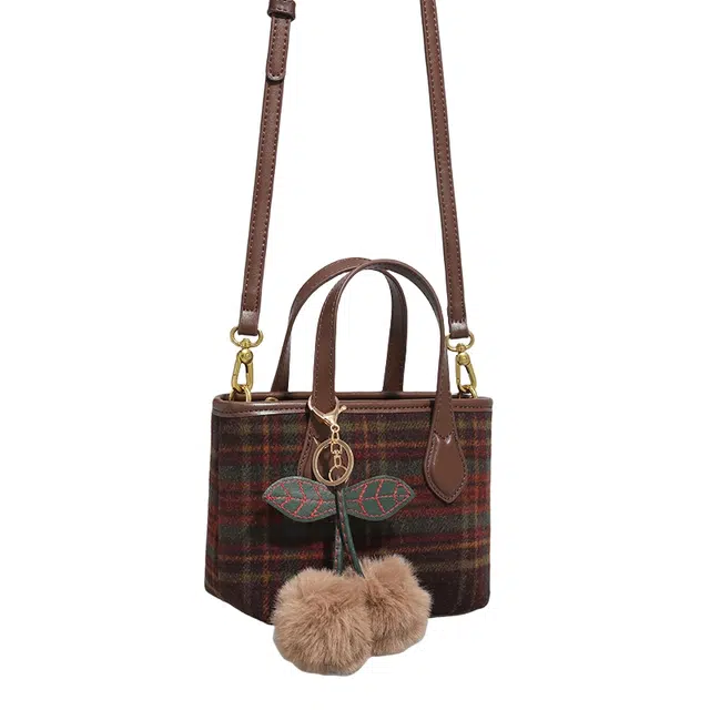 PESASRIE Tote