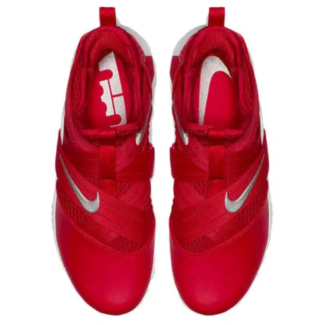 Nike zoom soldier 12