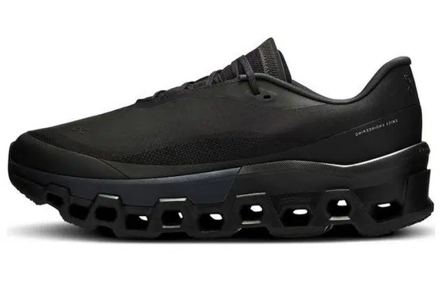 POST ARCHIVE FACTION x On Cloudmonster 2