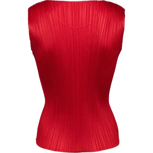 PLEATS PLEASE ISSEY MIYAKE