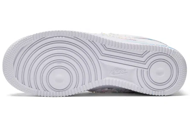 Nike Air Force 1 Low CUS ID 520