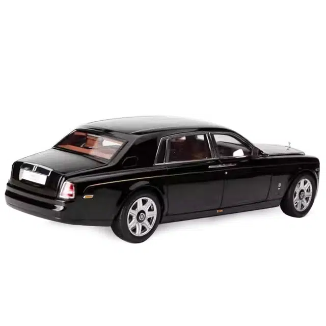 KYOSHO 118 Phantom EWB