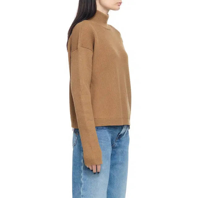 RED VALENTINO