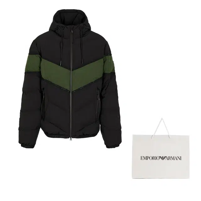 EMPORIO ARMANI EA7 Logo