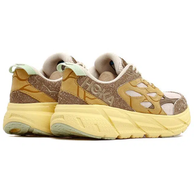 HOKA ONE ONE Clifton L Suede Brown