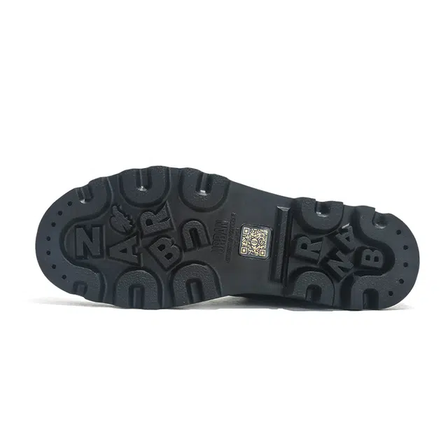 URBAN AUTHENTIC
