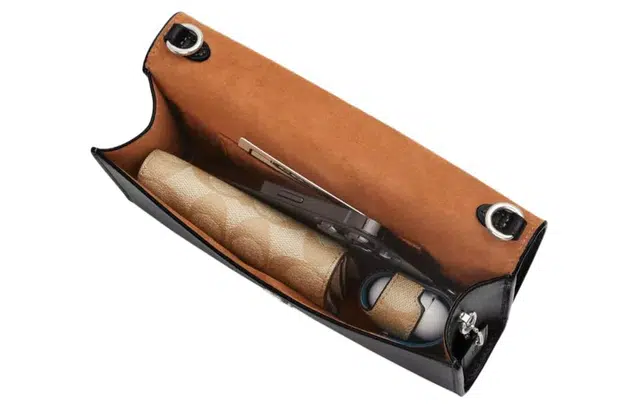 COACH Flap Clutch 21