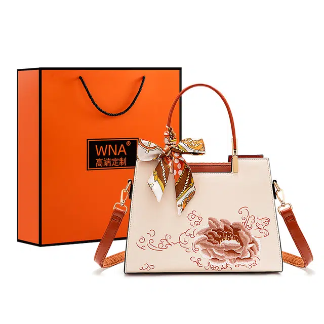 维尼奥 新中式大气国风百合花刺绣小众大容量优雅妈妈包 合成革 手提包单肩斜挎包 中号 女款 米白色