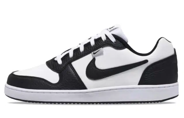 Nike EBERNON low