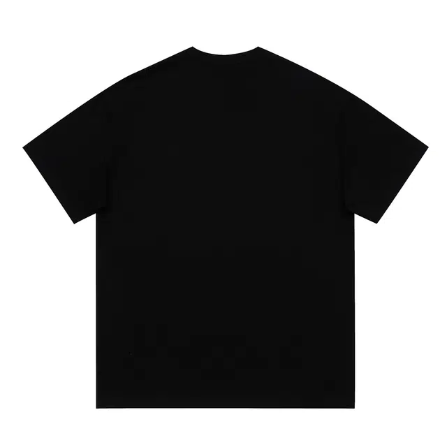 URBAN AUTHENTIC T