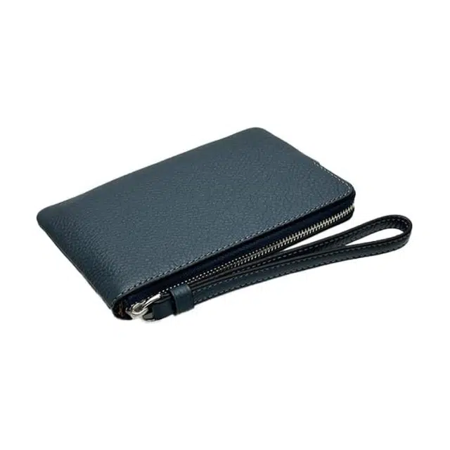 COACH Corner ZipWristlet 16