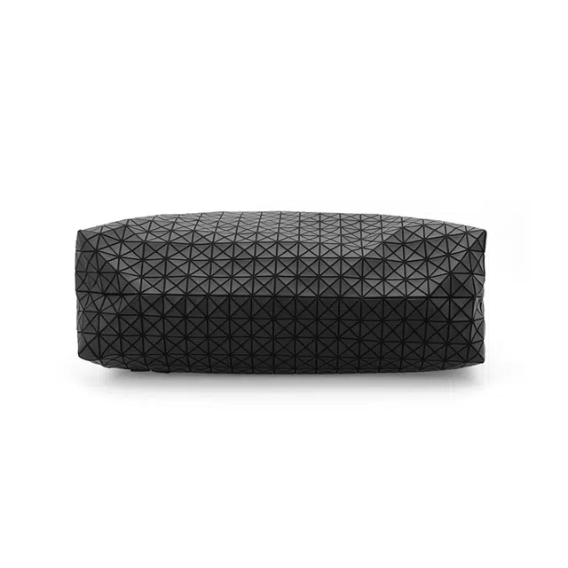 ISSEY MIYAKE KuroCart Tote