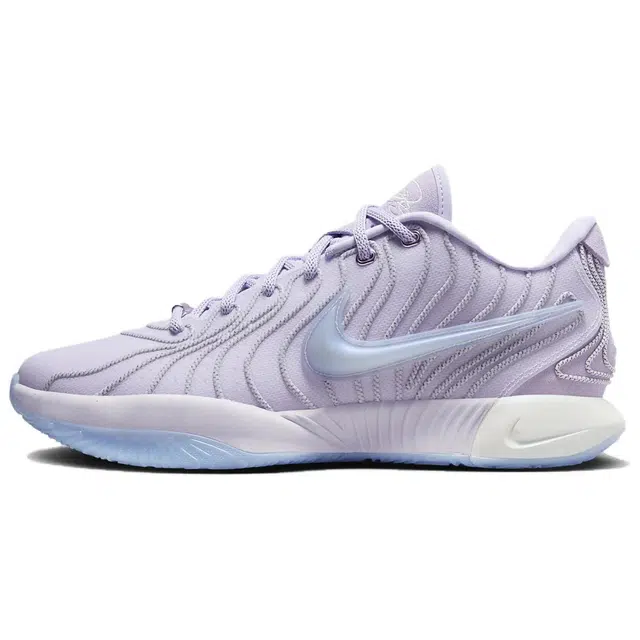 Nike Lebron 21