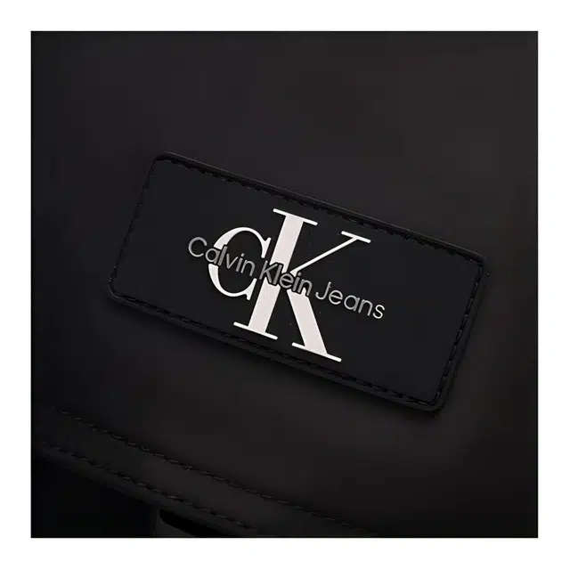 CALVIN KLEIN
