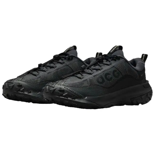 Nike ACG Mountain Fly