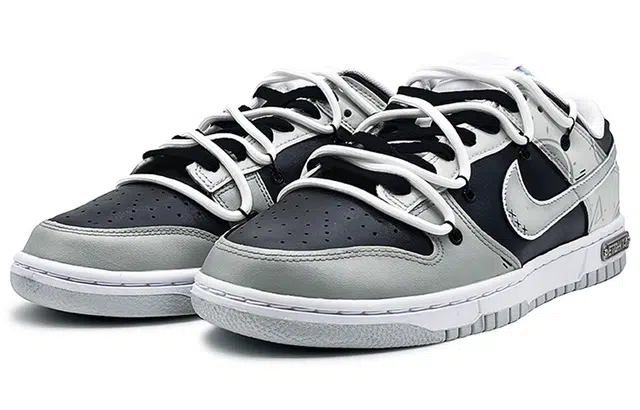 Nike Dunk "Pure Platinum" EIGHT