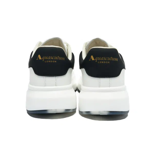 AQUASCUTUM