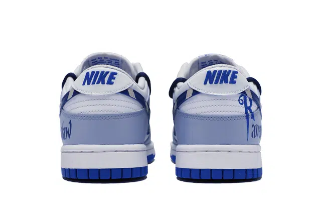Nike Dunk Low 811