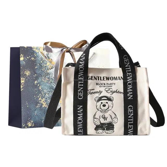 伊曼家 时尚潮流字母 帆布 帆布包单肩包托特包 常规 女款 白配黑肩带/黑配白肩带/白色/黑色