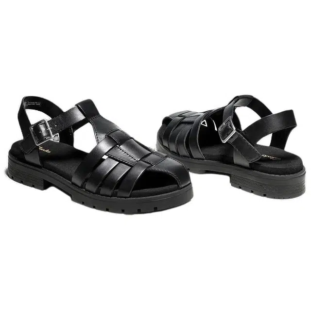 Clarks 2cm