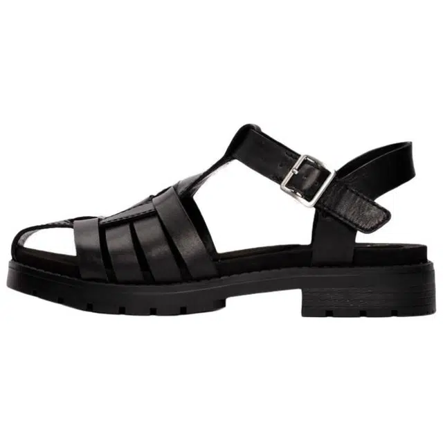 Clarks 2cm