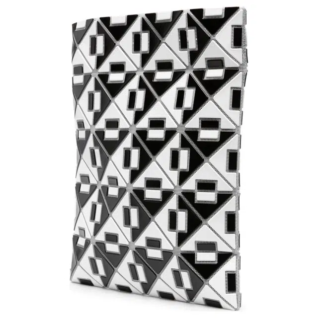 ISSEY MIYAKE CONNECT