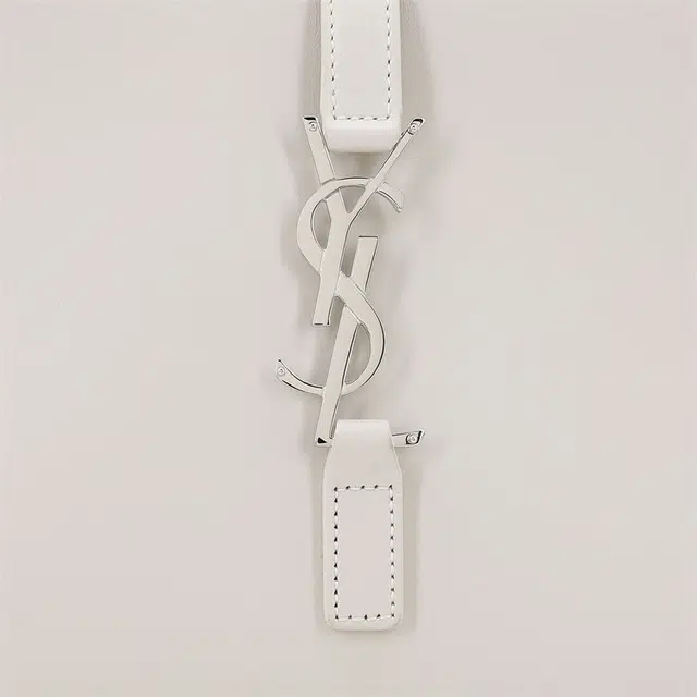 SAINT LAURENT YSL LE5A7