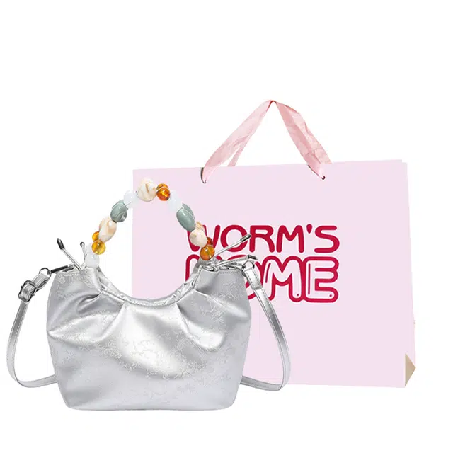 WORM'S HOME PU