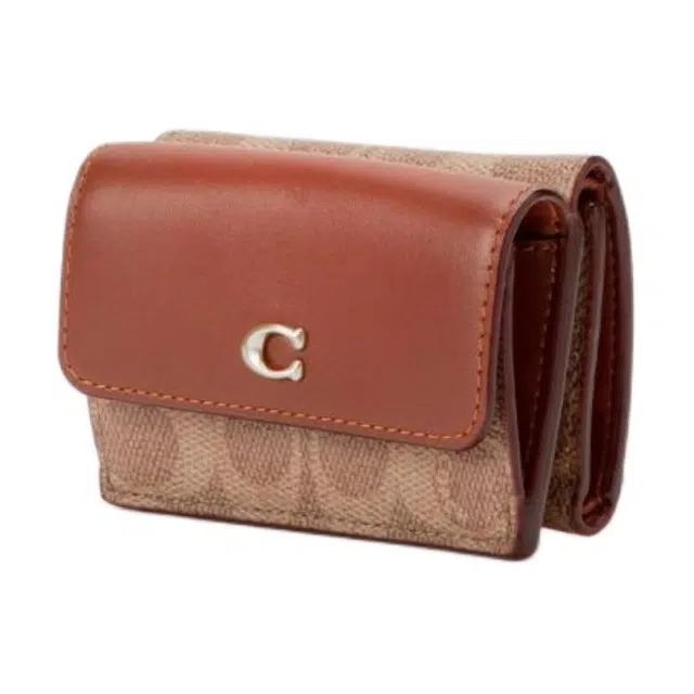 COACH Trifold Wallet 11