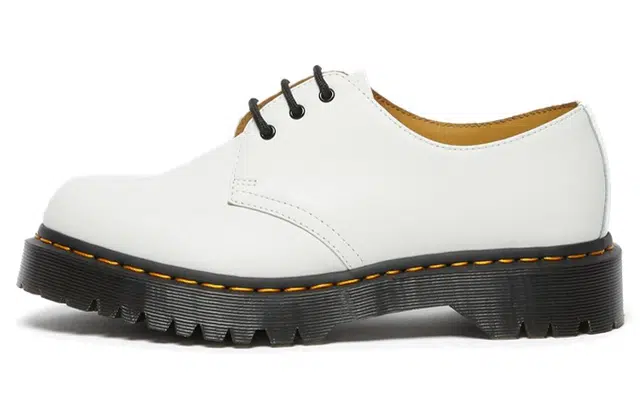 Dr. Martens 1461 White