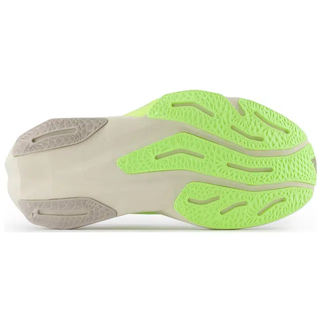 New Balance FuelCell Rebel V4