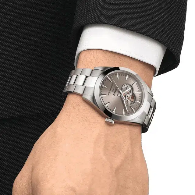 Tissot T-Classic T127.407.11.081.00