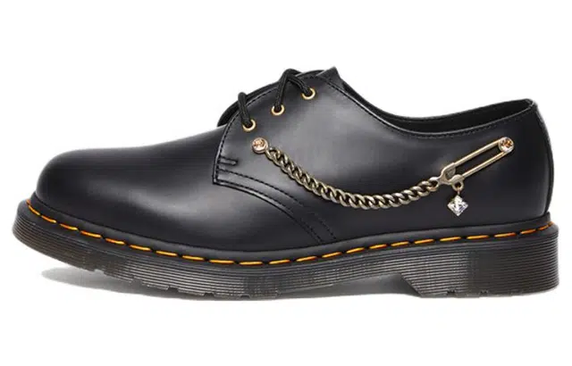 Dr.Martens