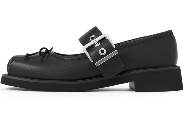 CHARLES&KEITH Mary Jane Silver/Black