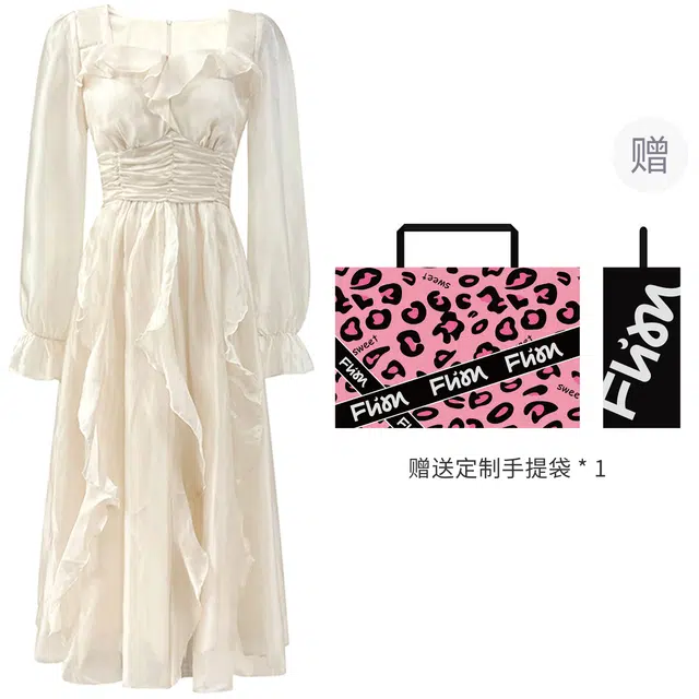 玉儿恋 掌上明珠 法式百搭休闲简约甜美森系仙女荷叶边纯色宽松气质方领收腰温柔仙女中长款长袖连衣裙 女款 杏色