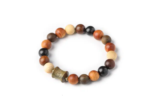 三檀小舍 国风新中式精致高级感 多宝禅意珠 六字真言 黑檀/六道木/崖柏/奶香木 木作手串 男女同款情侣款 绿檀