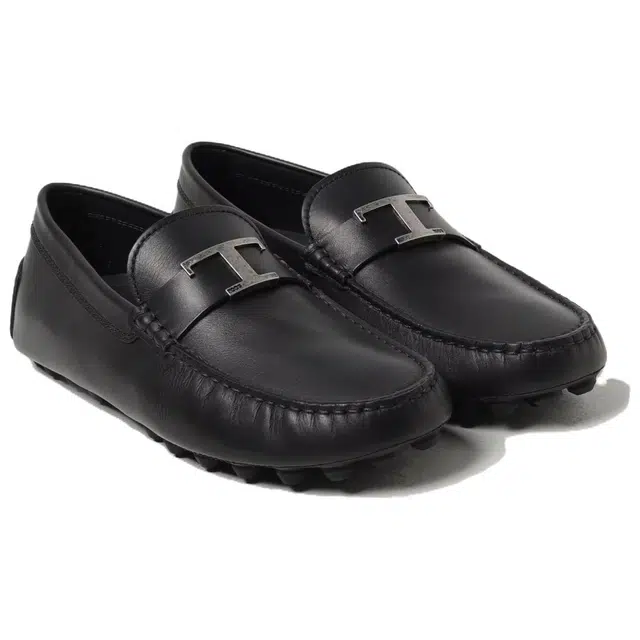TOD'S T