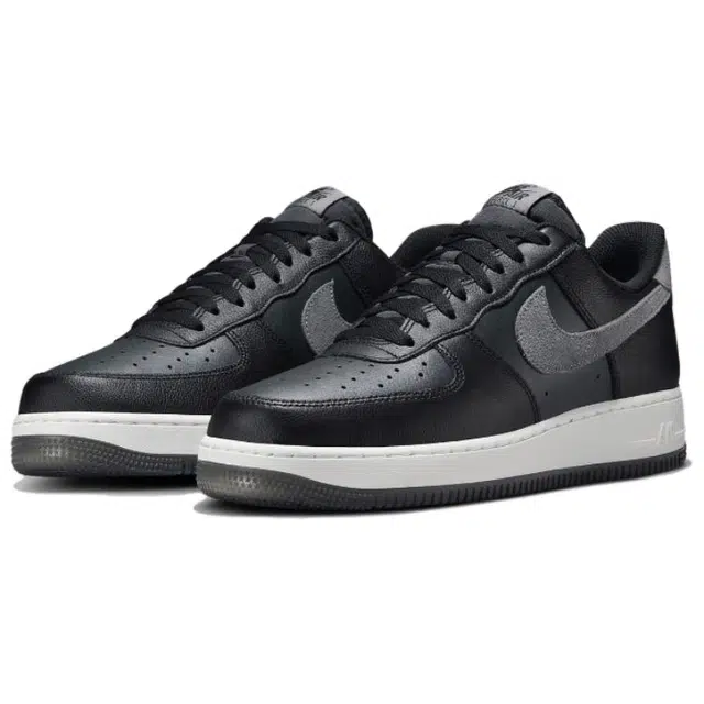 Nike Air Force 1 07 LV8