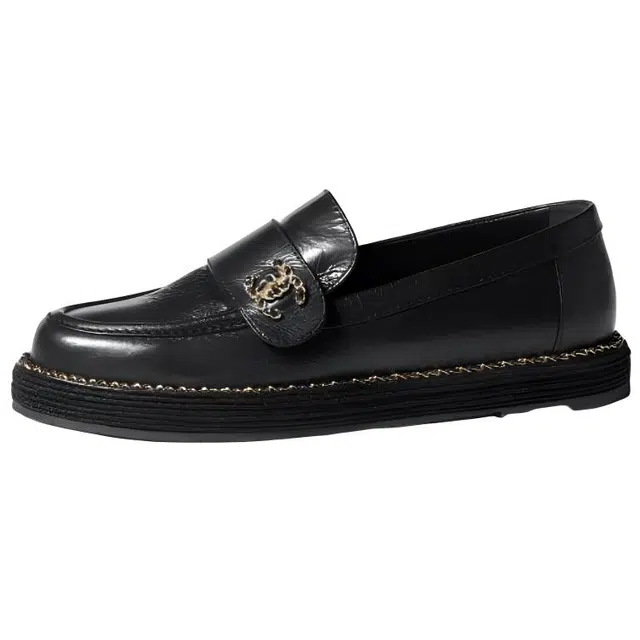 CHANEL Lambskin Pleated Round Toe Slip-On Flats Black