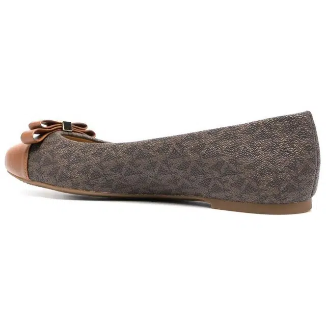 MICHAEL KORS Andrea Logo