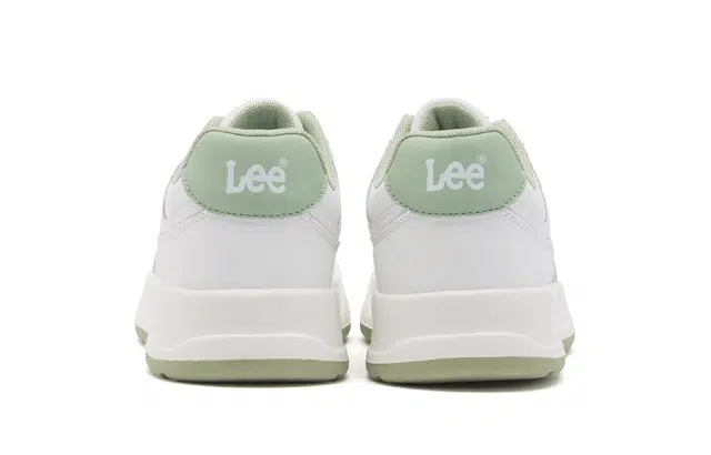 Lee